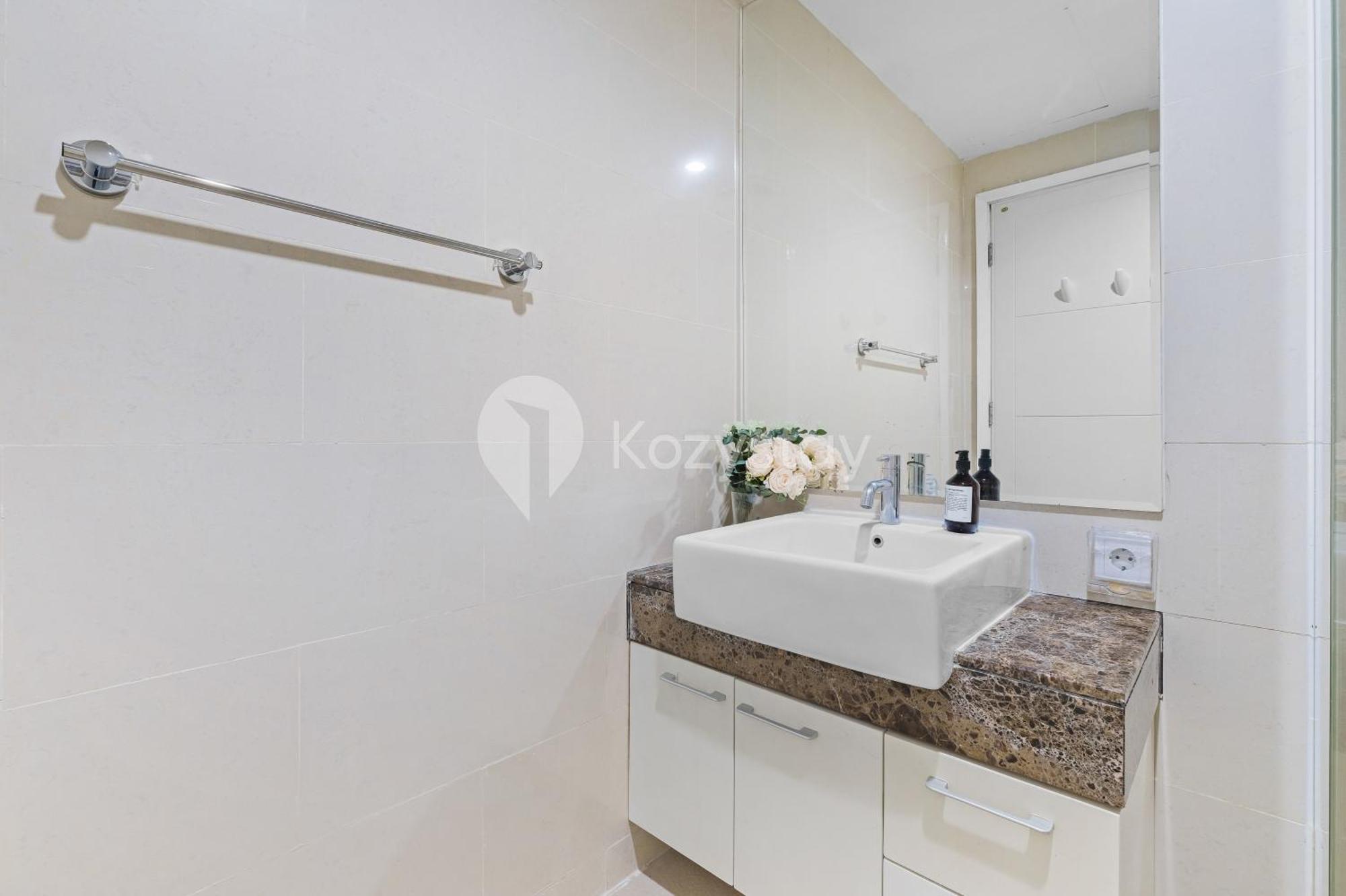 Mauvia By Kozystay - Kuningan Appartement